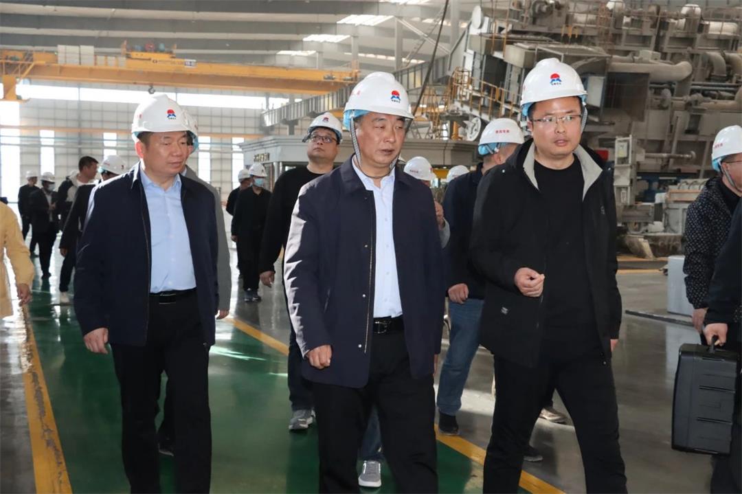 回郭镇观摩团一行到大发国际铝业观摩指导